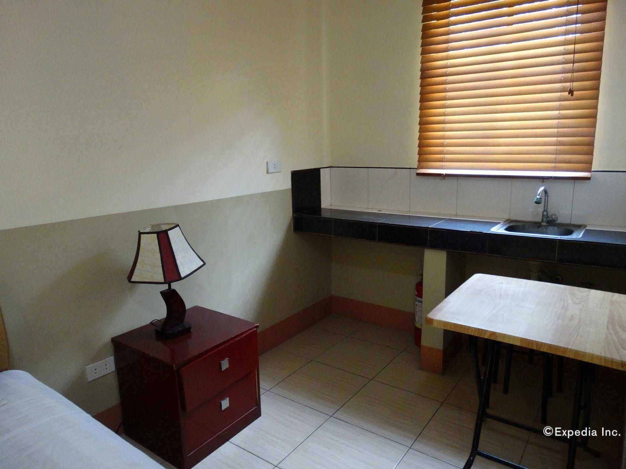 Imperial Ridge Pension House Tagbilaran Exterior foto